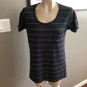 Cute scoop neck striped t-shirt